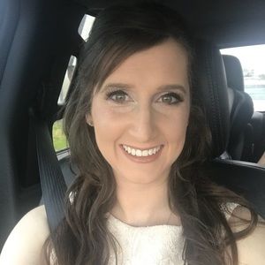 Meet your Posher, Rebekah